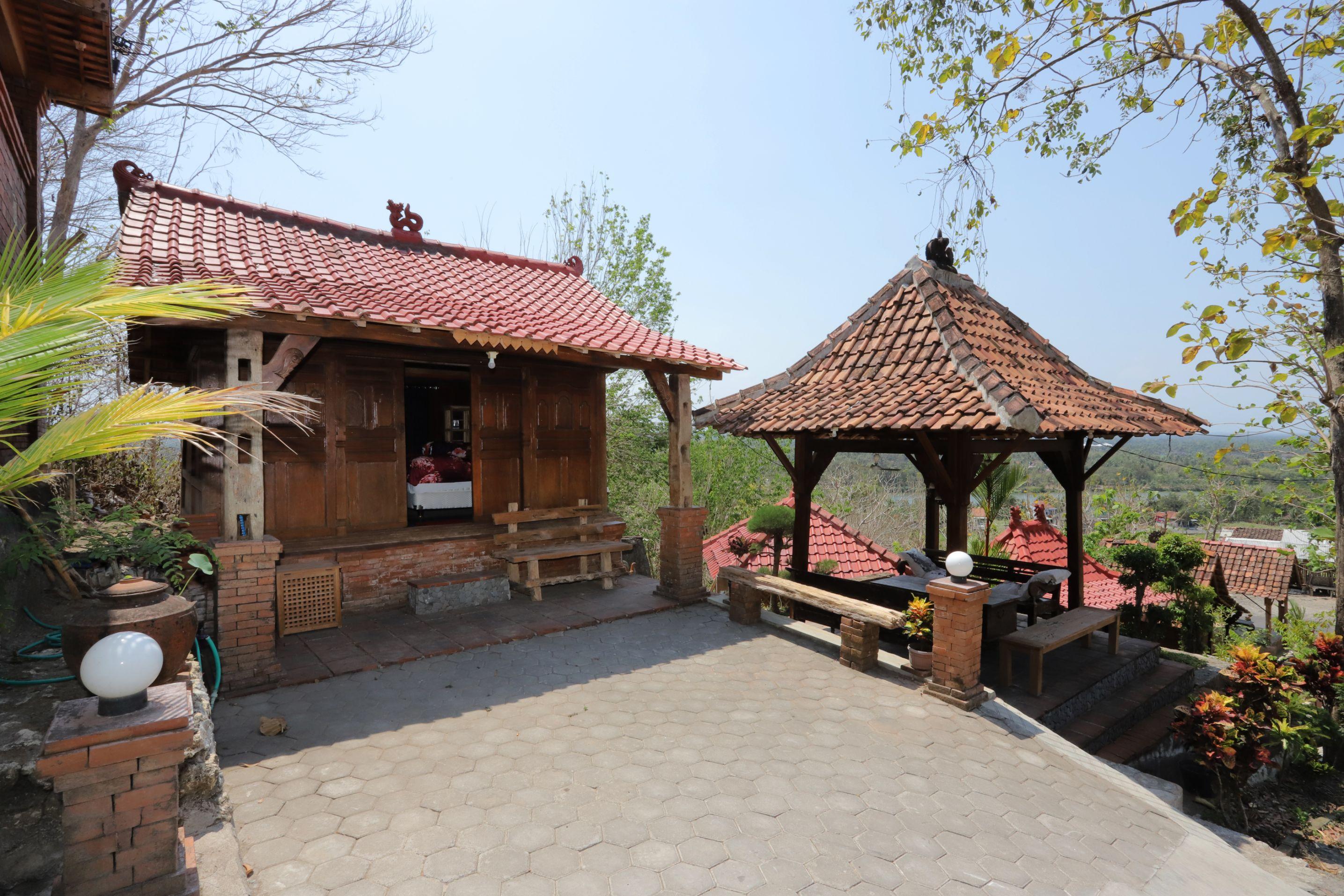 Kretek Newalaskuliner & Homestaywatulumbung מראה חיצוני תמונה